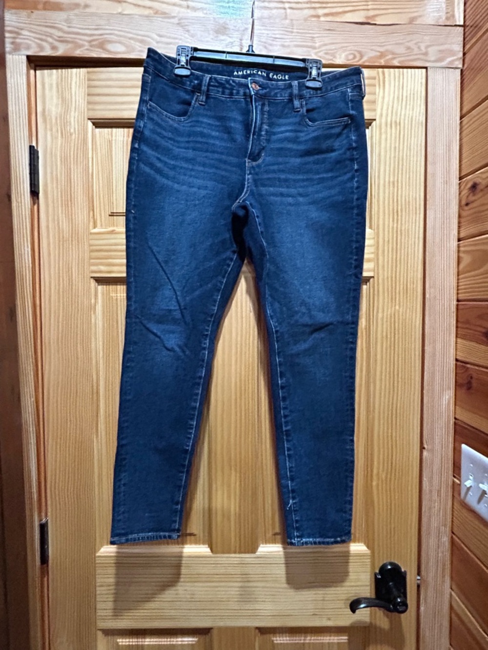 American Eagle Outfitters Women's Dark Blue Skinny Jeans- washed but never worn